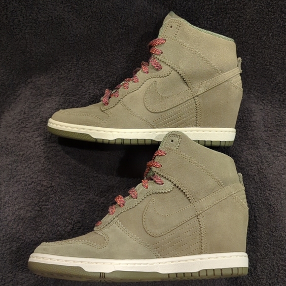 NWT Nike Sky Hi High Dunk Leather Wedge Shoes 'Medium Olive' Size 8.5 - Picture 6 of 9